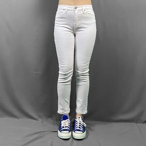 White BDG skinnies